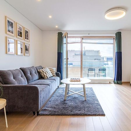 Cohost I Sunny Center Apt, Covered Parking, Balcony & Self Check-In Kaunas Luaran gambar